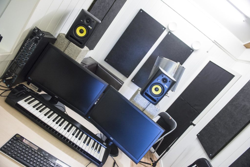 Overview picture in music studio