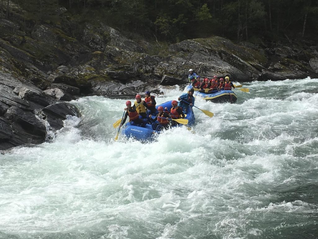 Rafting in stri river